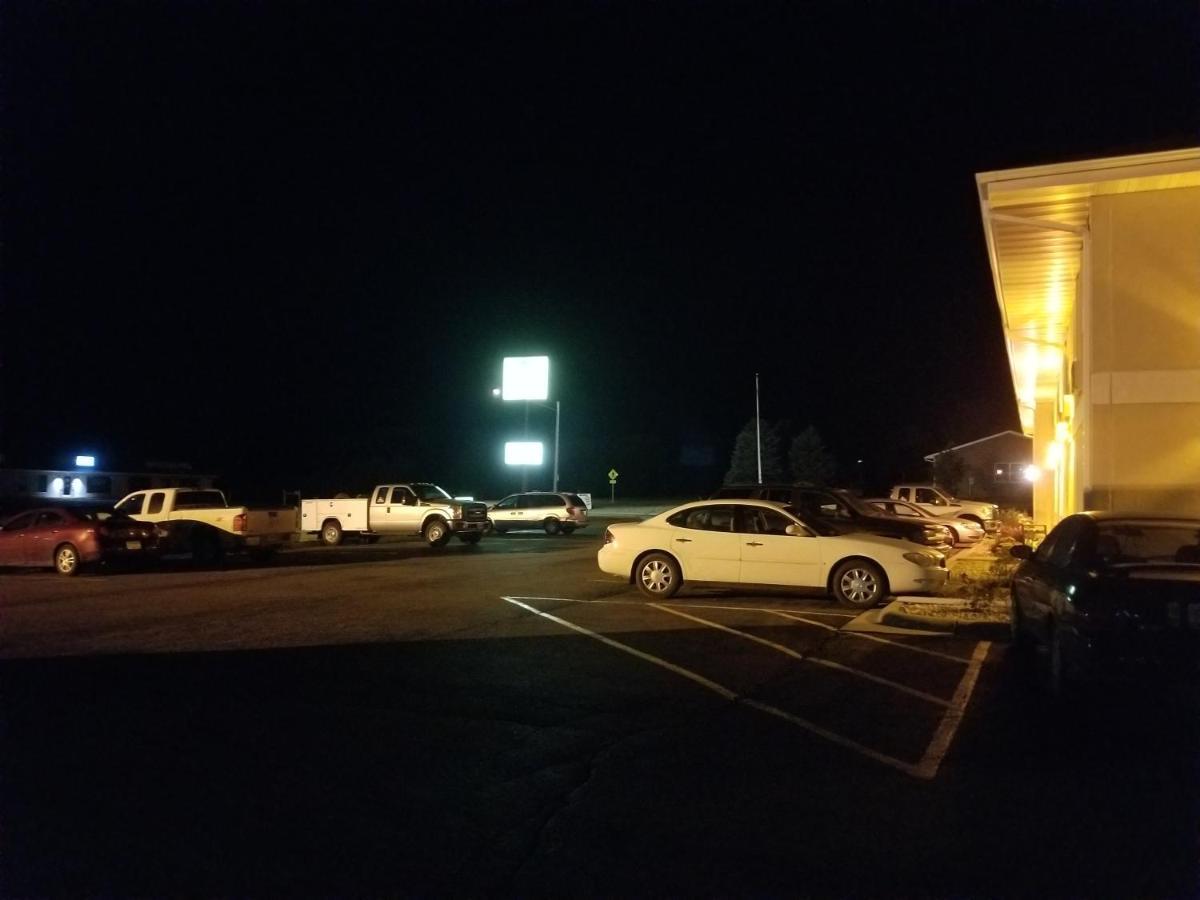 Dell Rapids Bilmar Inn & Suites מראה חיצוני תמונה